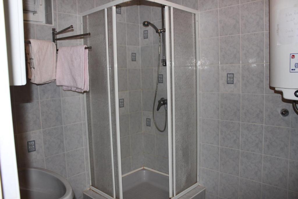 Orwa Apartmanok - Fenyofa Koez Zalakaros Rom bilde