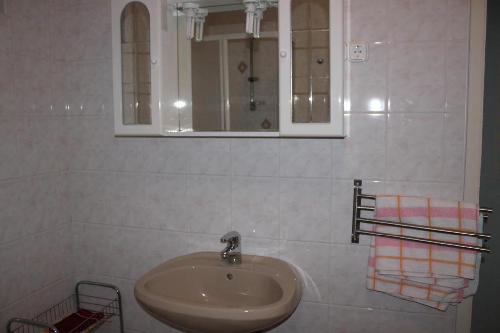 Orwa Apartmanok - Fenyofa Koez Zalakaros Rom bilde